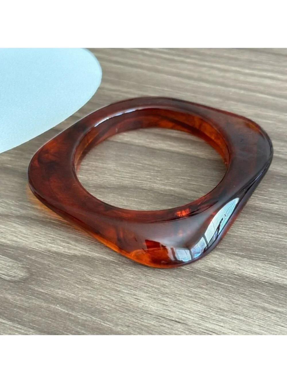 Brown Bangle Bracelet Q281
